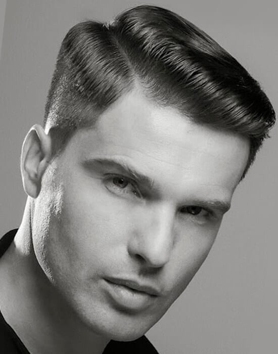 Contrast weight line haircut