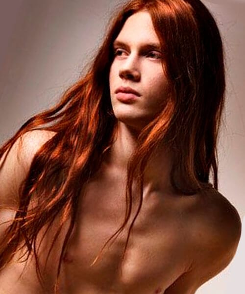 Long flaxen locks hairstyle for men with long hair