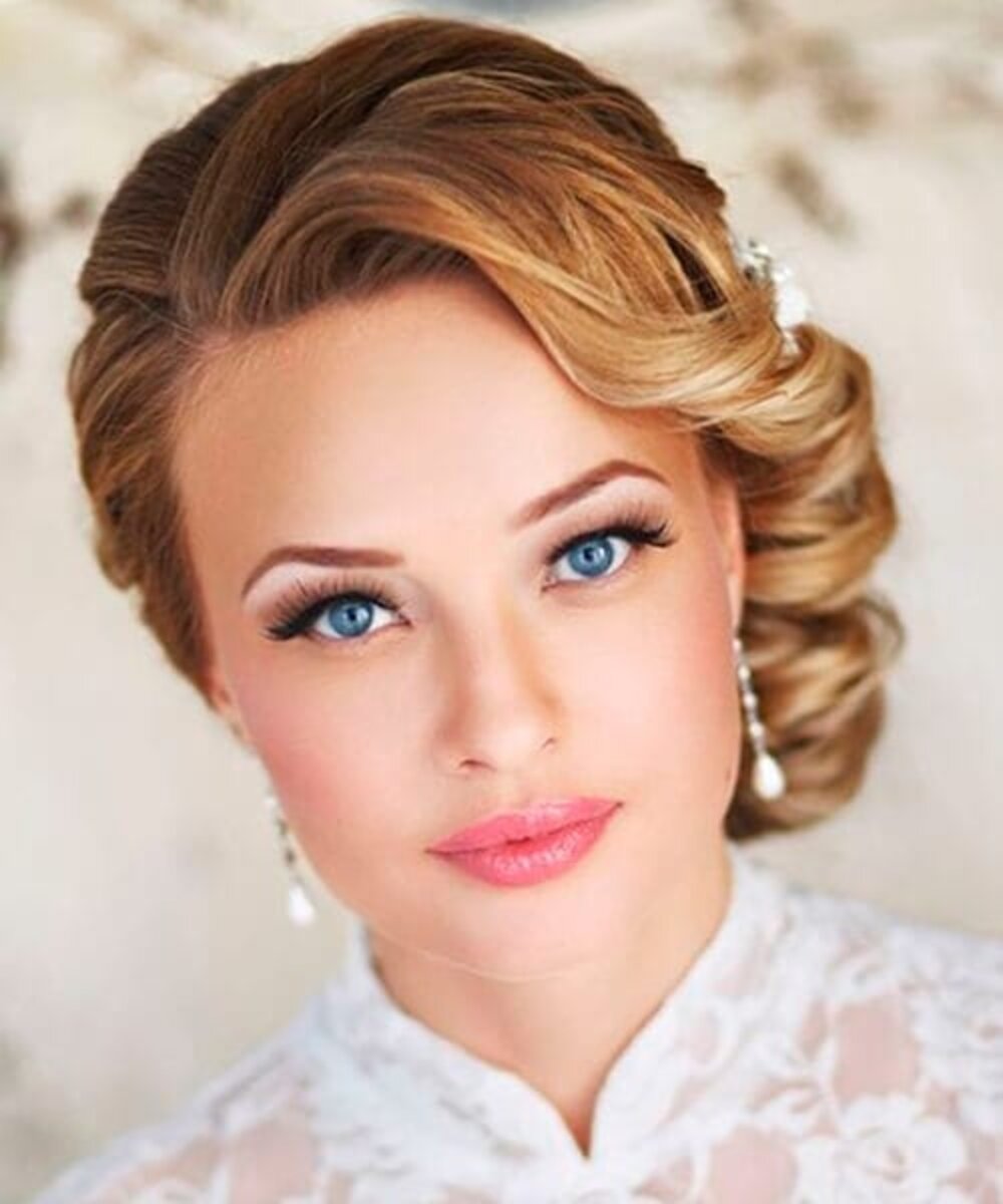 Hairstyle for a wedding inspired by 1920s – 1940s look