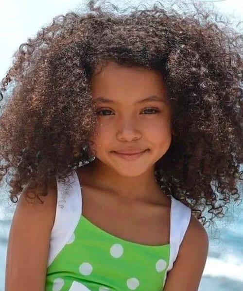 Curly natural hairstyle for kids