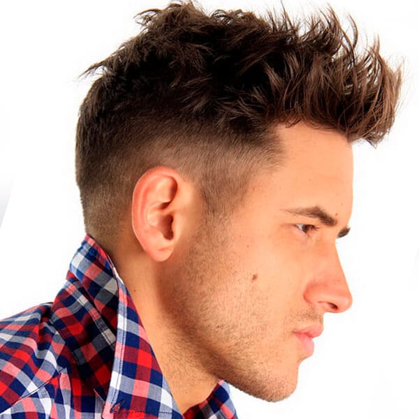 Edgy men’s undercut hairstyle