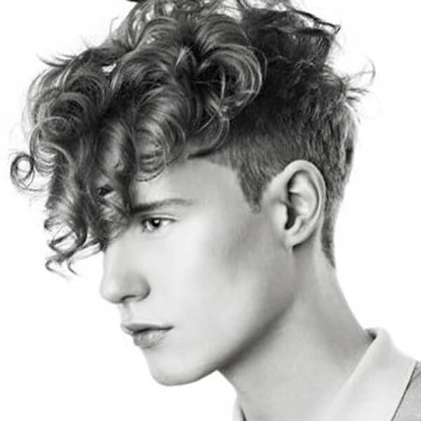 Men’s undercut hairstyle for curly hair