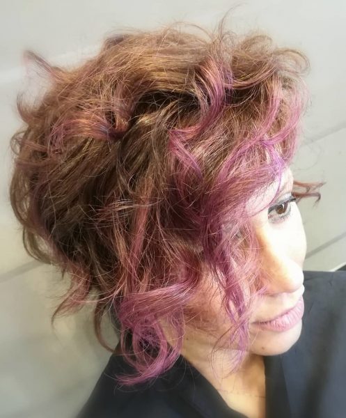 great pink highlights for short curled hair