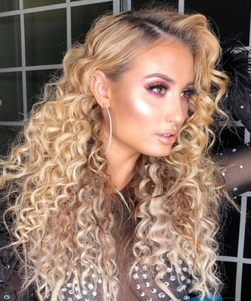Long Hairstyle for Females with Blonde Curled Hair
