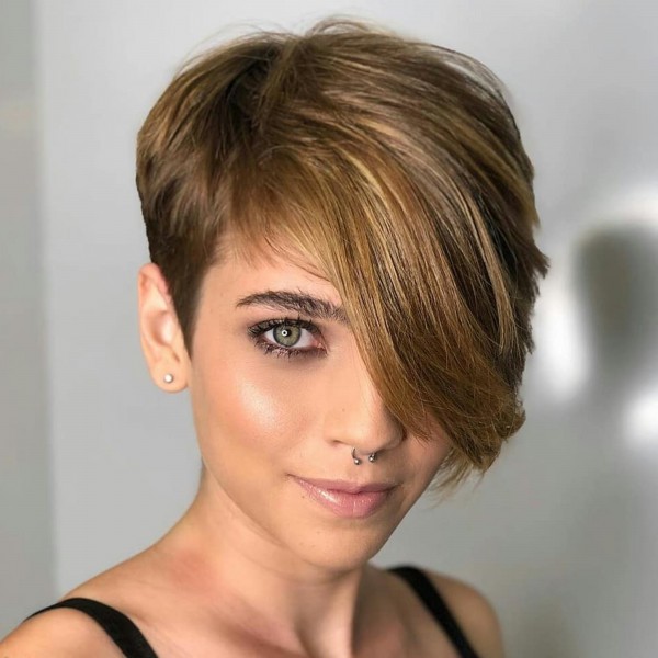 Edgy pixie haircuts for girls with short hair.
