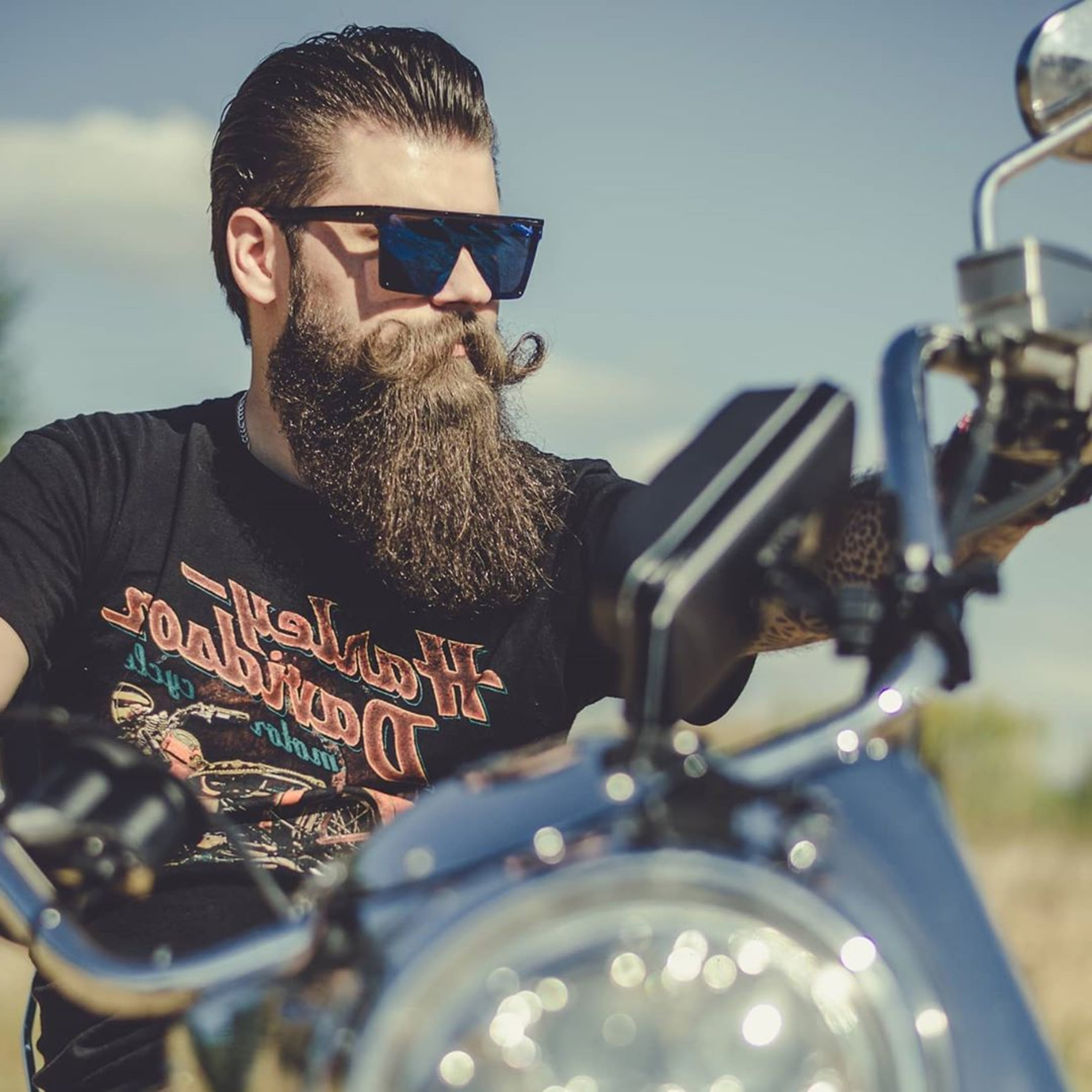 70+ Handlebar Mustache Styles for Real Men in 2021