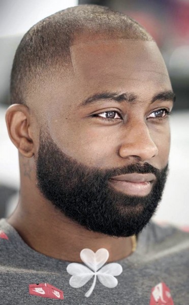 A short beard for black men.