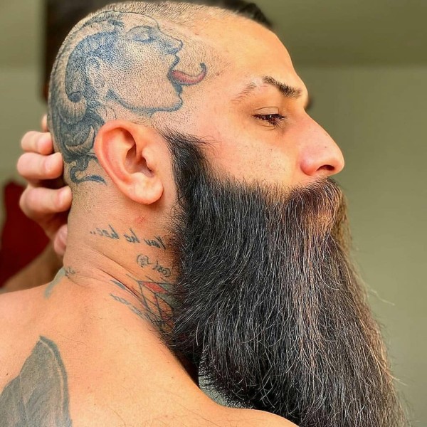 A full beard style for young guys.
