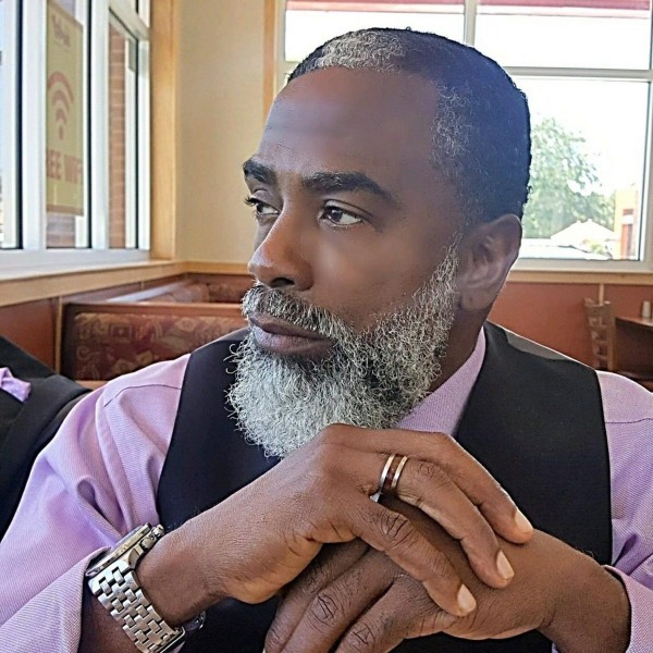 A gray beard style for black men.