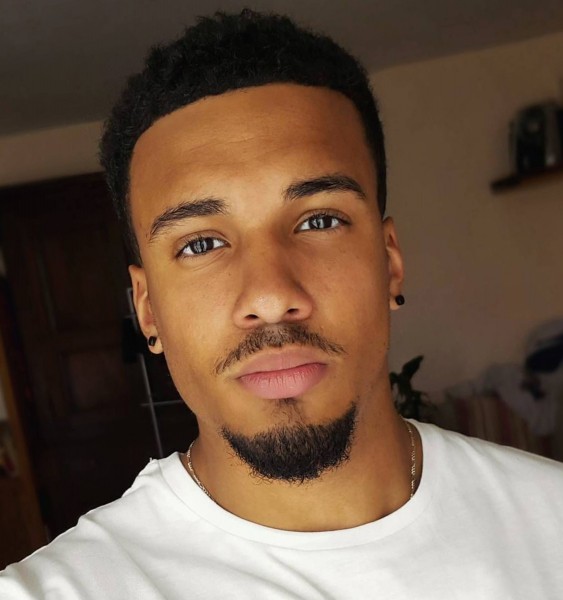 A goatee beard style for Afro-American males. 