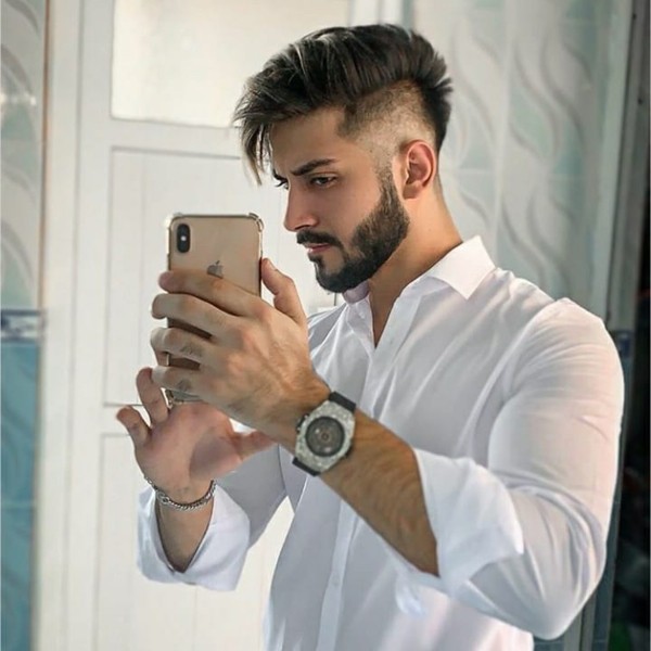 A stubble beard style for young guys.